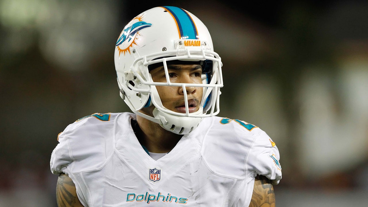 Door open for Jimmy Wilson to help Dolphins at safety